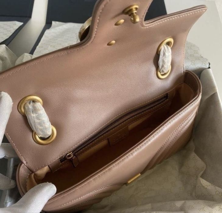 Чанта Gucci GG Marmont Small Matelassé