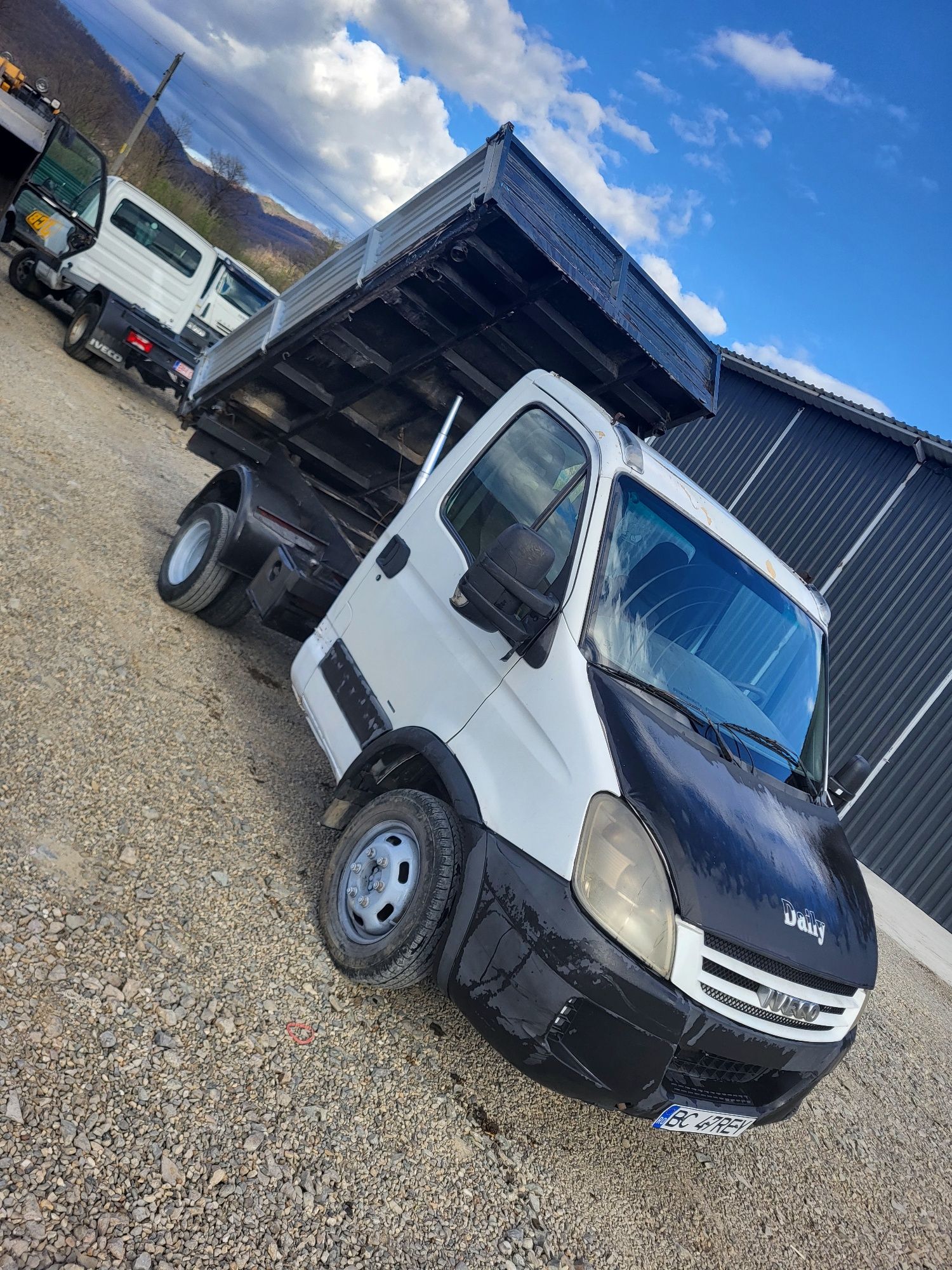 Iveco daily 35c12 basculabil trilateral