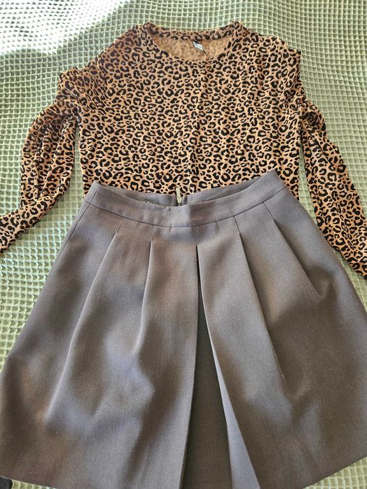 Дамска къса пола Dika