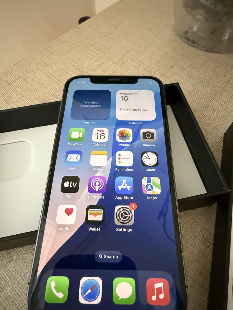 Iphone 12 pro - като нов
