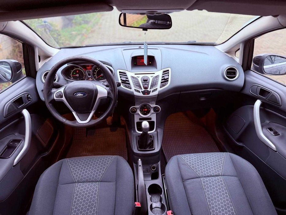 Ford Fiesta TITAN 1.3 benzină 2010 Euro 5