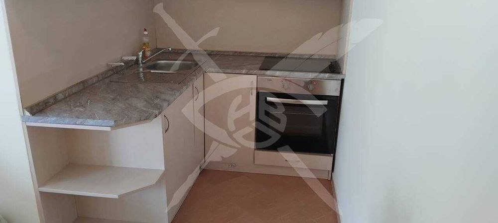 Продава се Двустаен апартамент в к.к. Слънчев бряг - 72 кв.м за 1084 €/кв.м - Снимка #2