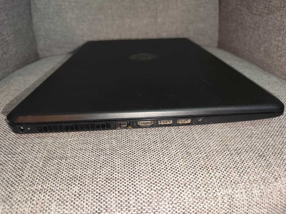 Laptop HP 17 inch, Amd, 8Gb Ram, ssd128Gb, garantie! Schimburi!