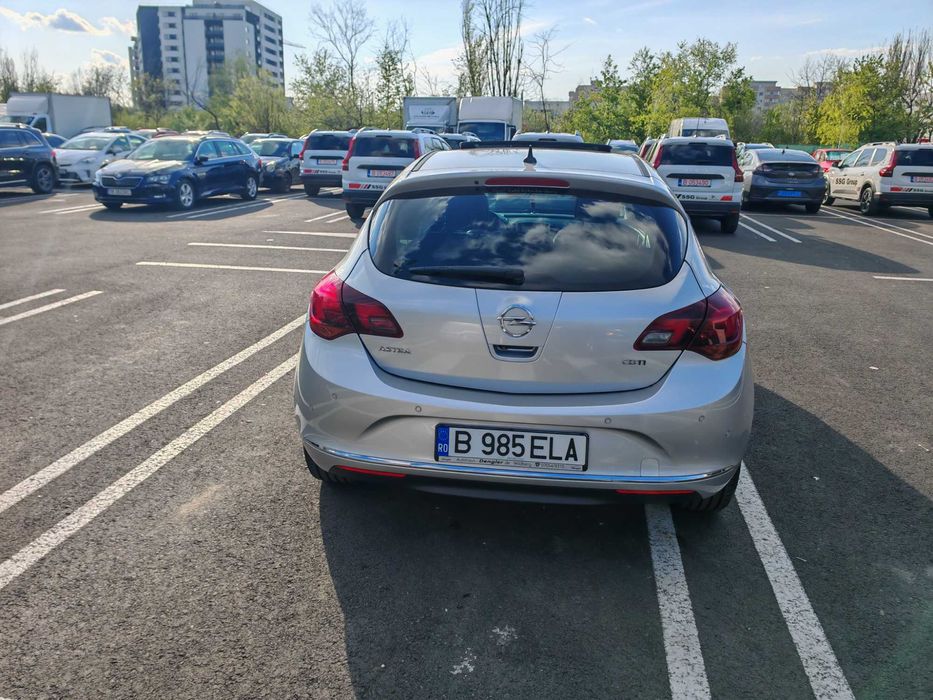 Opel Astra J Hatchback facelift