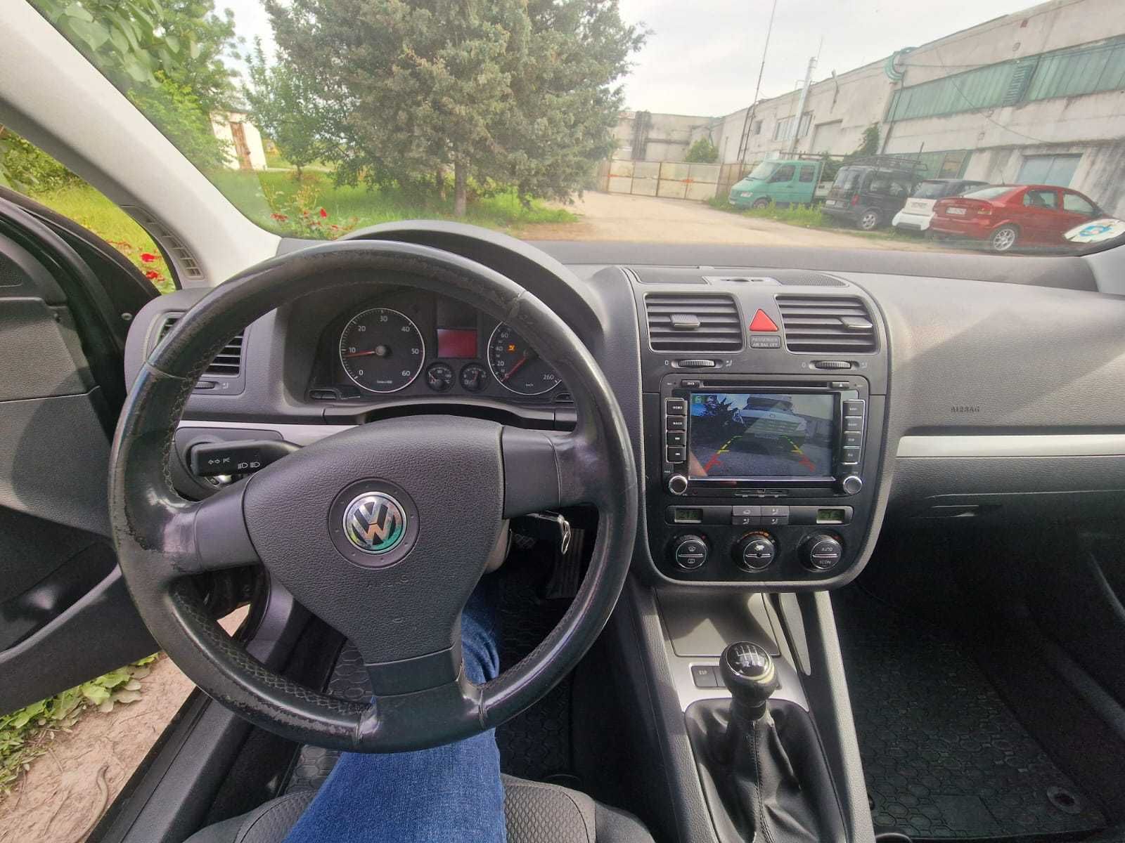 VW GOLF 5, 2004 , 2.0 TDI 140 cp - diesel, navigatie, camera marsarier