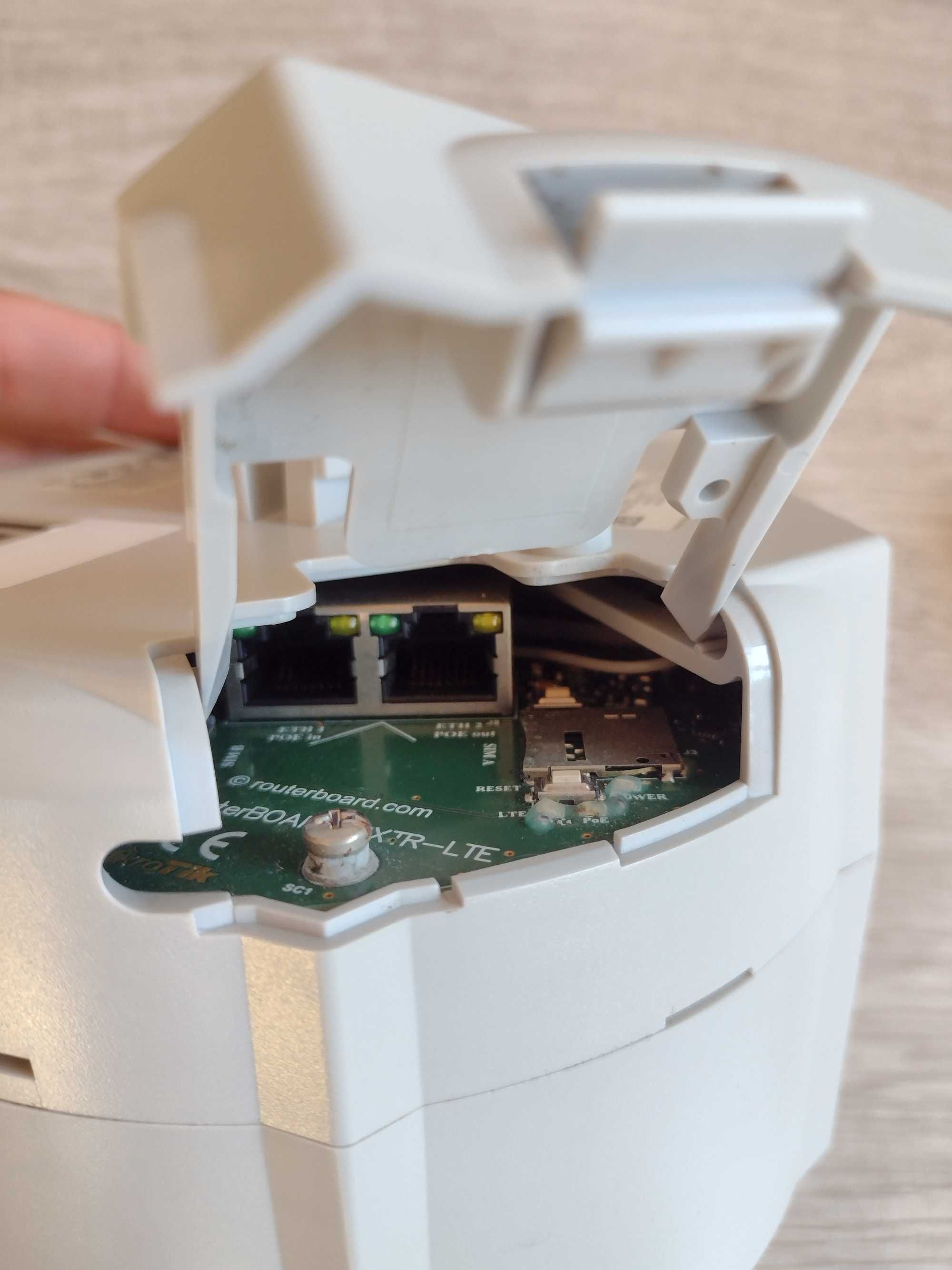 Mikrotik RBSXTR&11e-LTE6