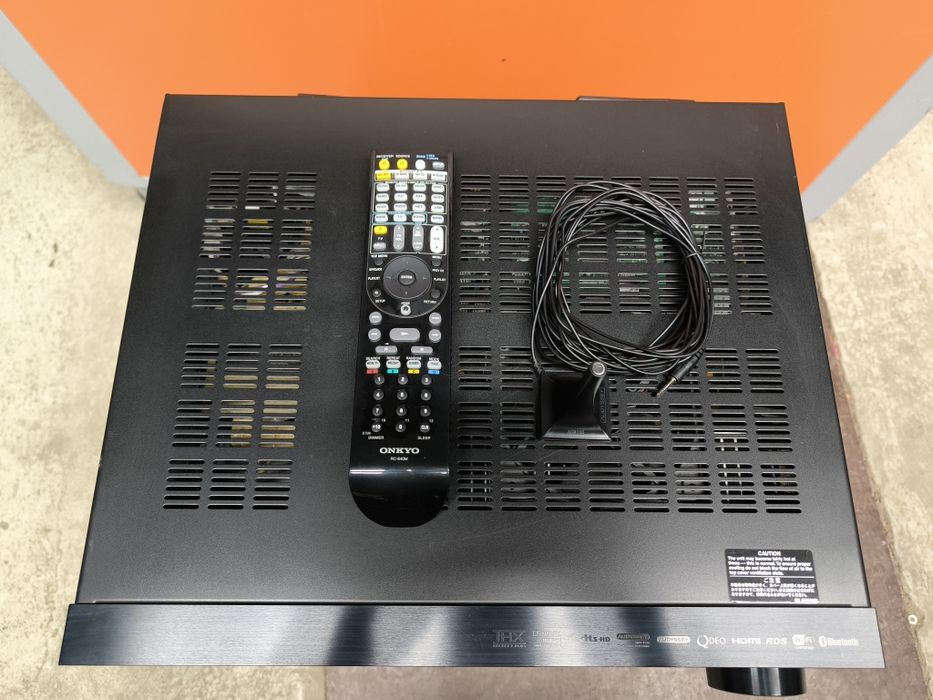 Onkyo tx nr 828 7.2 channel 180watt