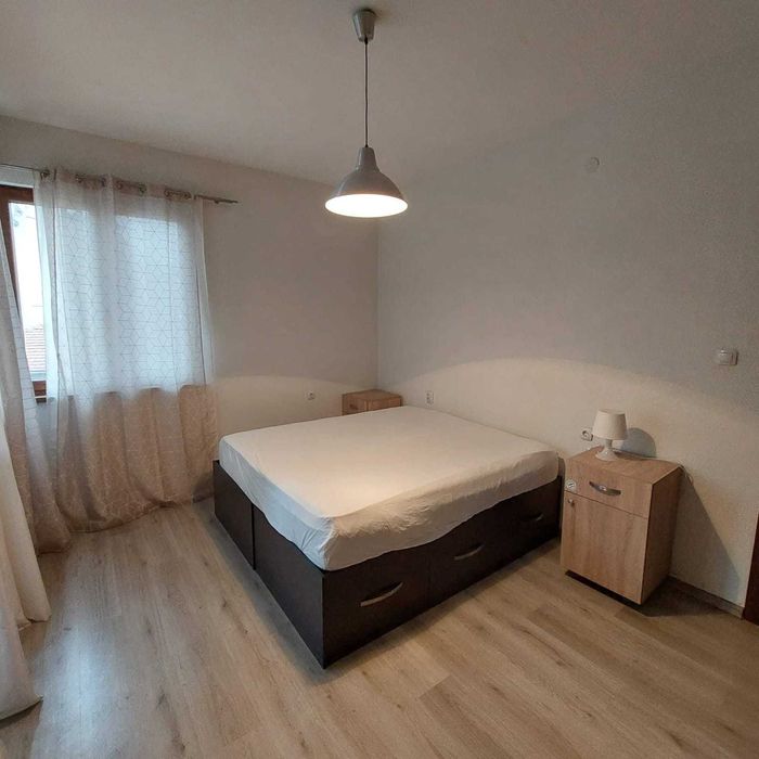 Дава се под наем Двустаен апартамент в Пловдив, Център - 50 кв.м за 375 € - Снимка #2