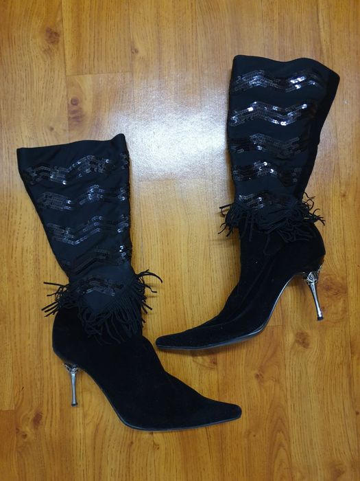 Сапожки на выход или вечерние  б/у