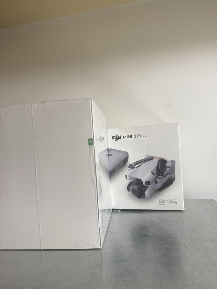 Cititi anuntul Dji mini 4 pro sigilata garantie 2 ani pe serial number