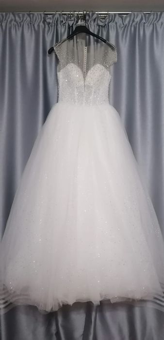 Vând URGENT rochie mireasa