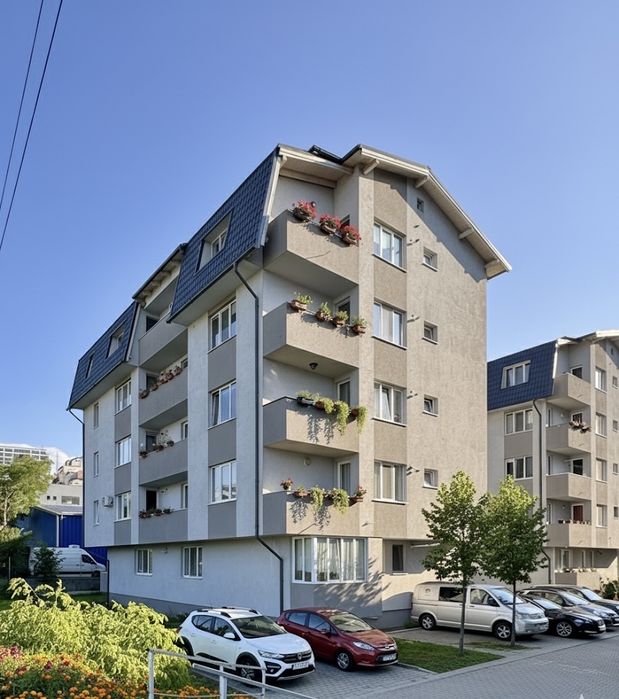 PF vand apartament 3 camera in curte la Vivo 70 Mp