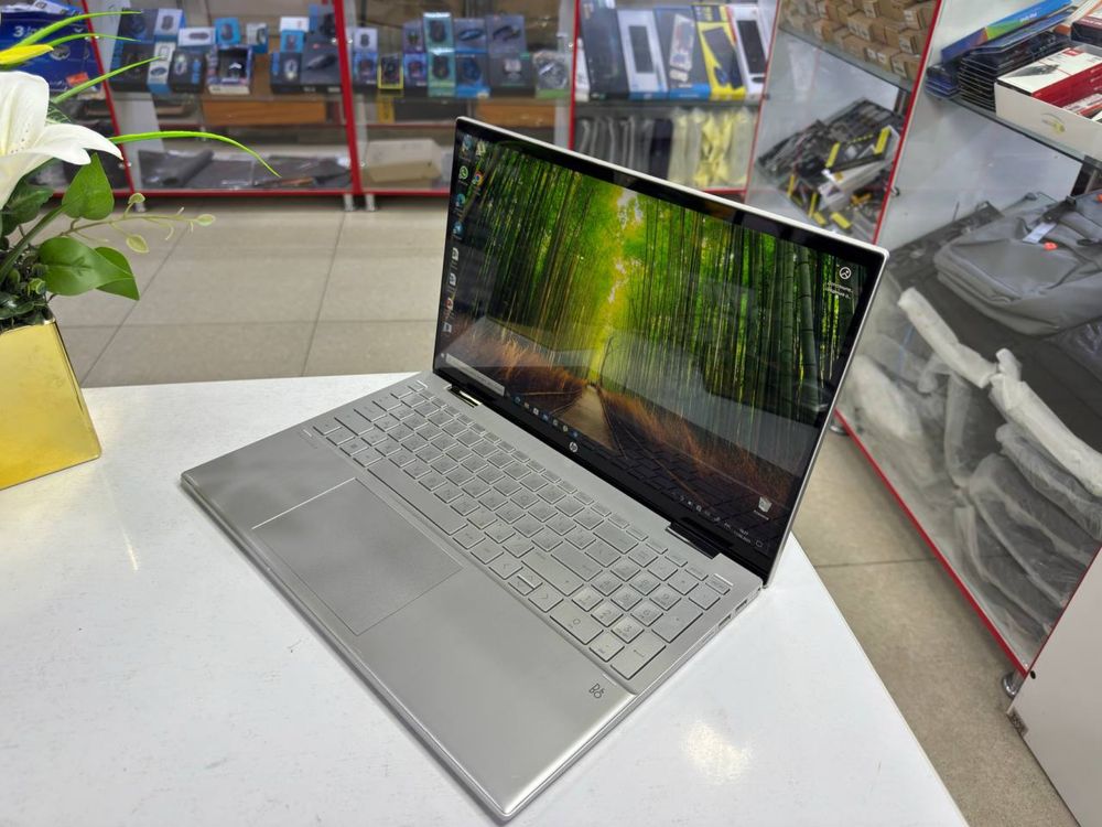 Hp  core i3 x360 ekrani sensorlik