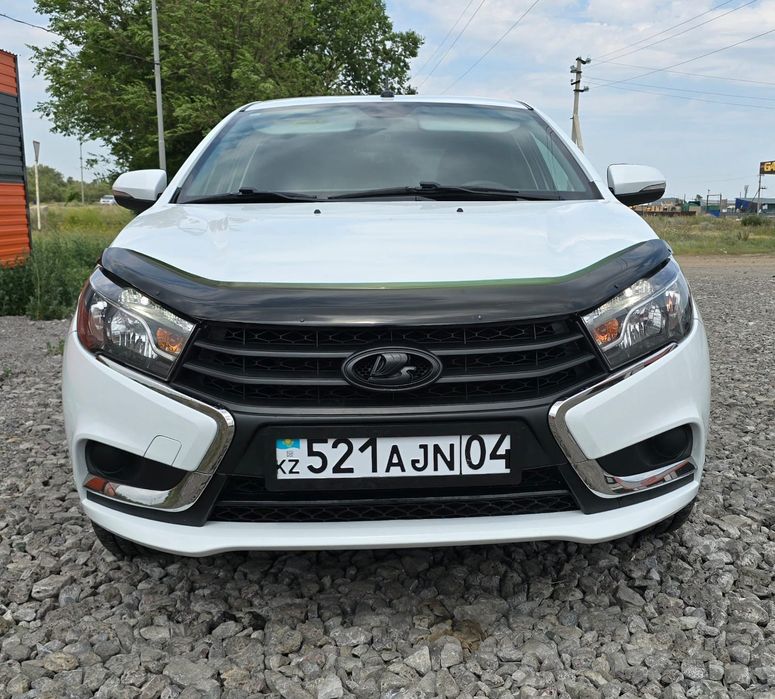 Продам Ладу Весту в идеальном состоянии