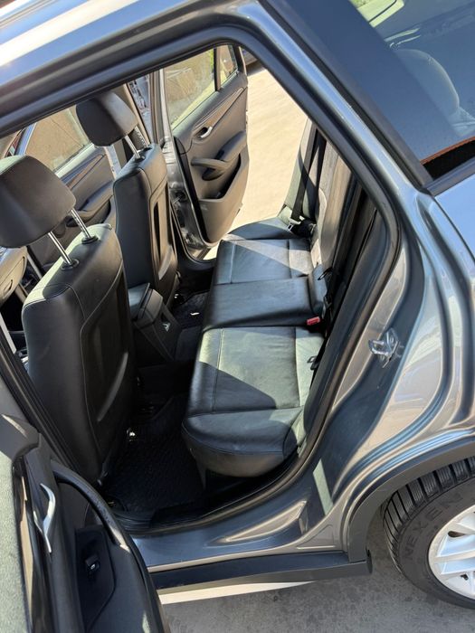Bmw x1 , an 2011