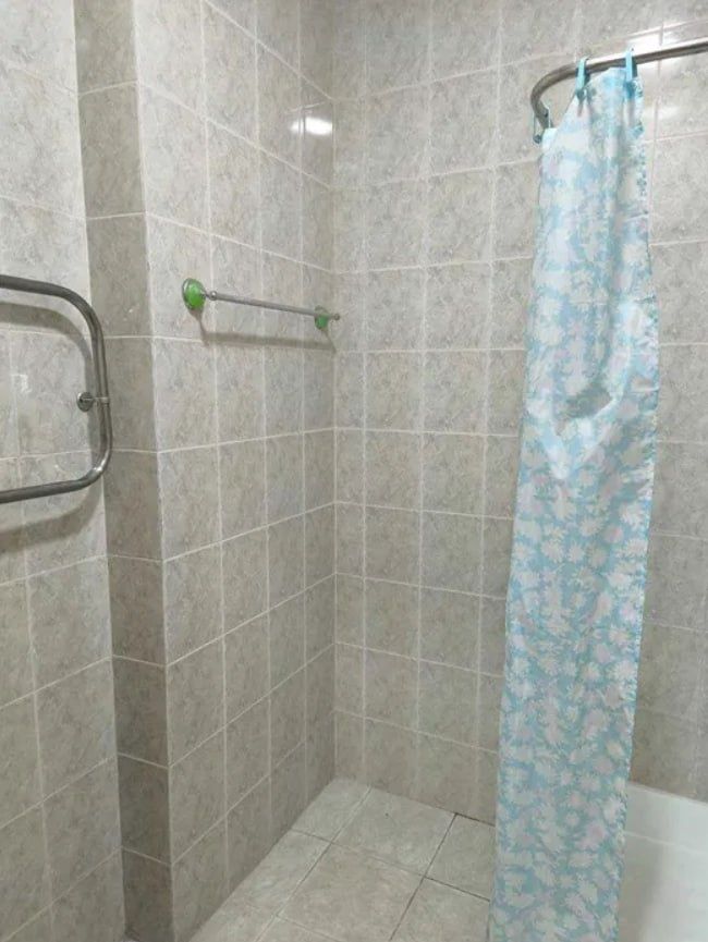 Срочно Продаётся СБарака 2/2/4 с мебелью техникой ремонт средний
