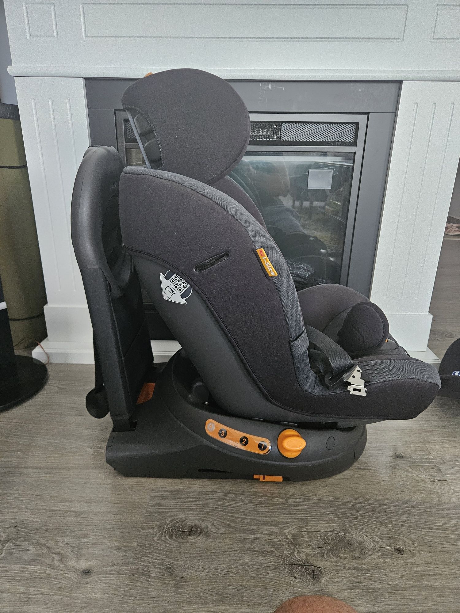 Scaun auto Chicco cu isofix 0-18kg