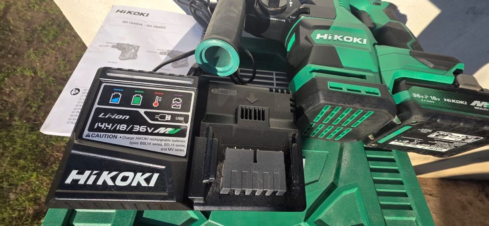 Rotopercutor hikoki dh 1826da an 2024.la set . Cutie,baterie,incarcato