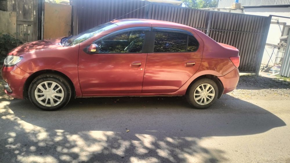 Продам Рено Логан 2015 Возможно обмен на минивен 7 местный