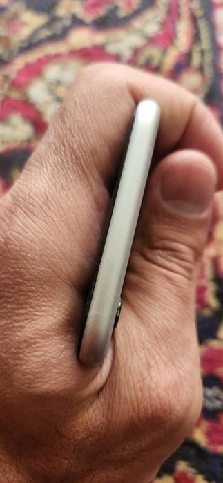 Iphone 6 yaxshi holatda