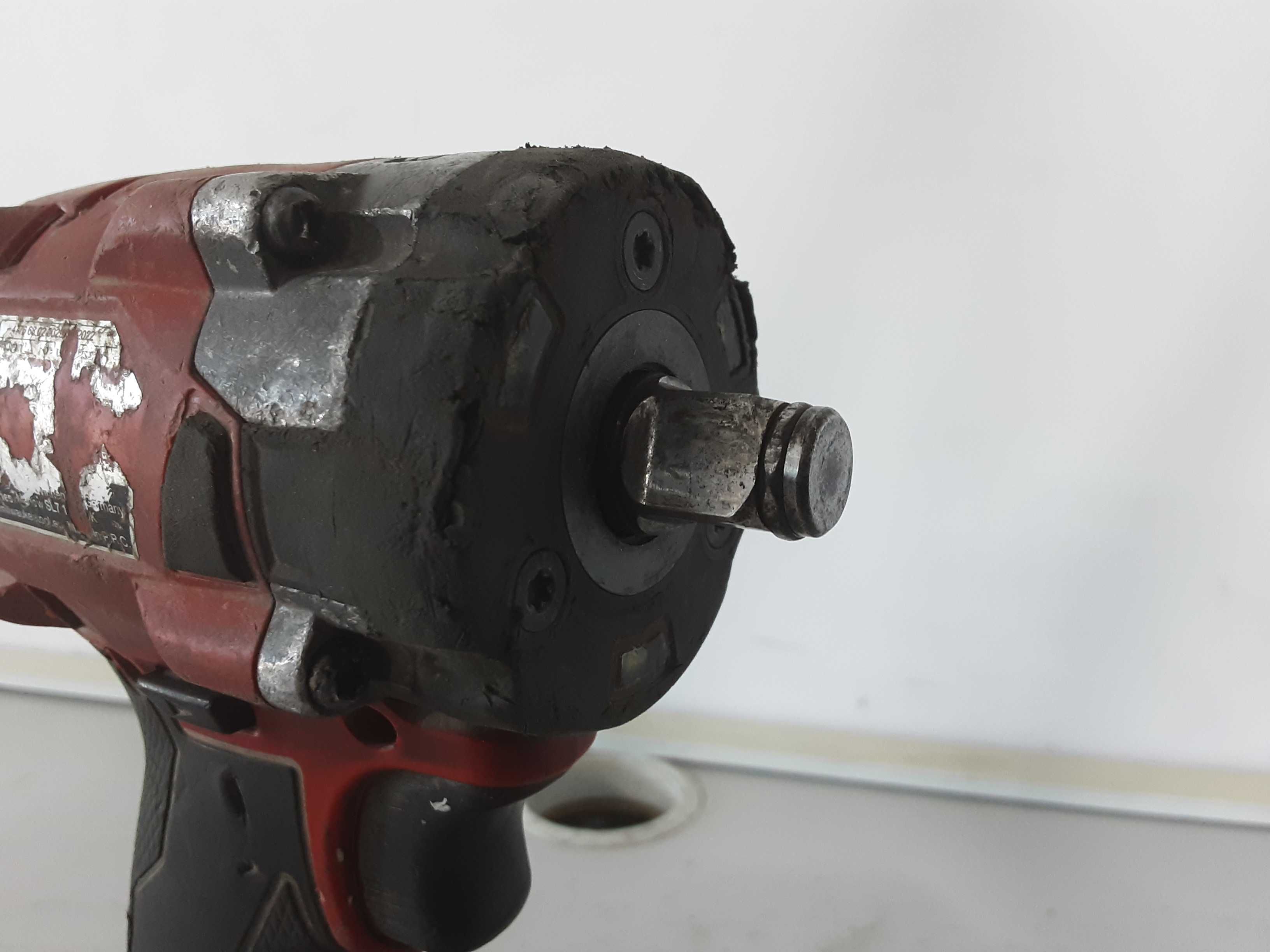 Гайковерт - Milwaukee 18V li ion