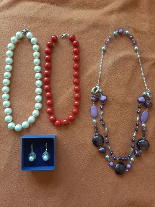 Бижутерия, бусы, серьги