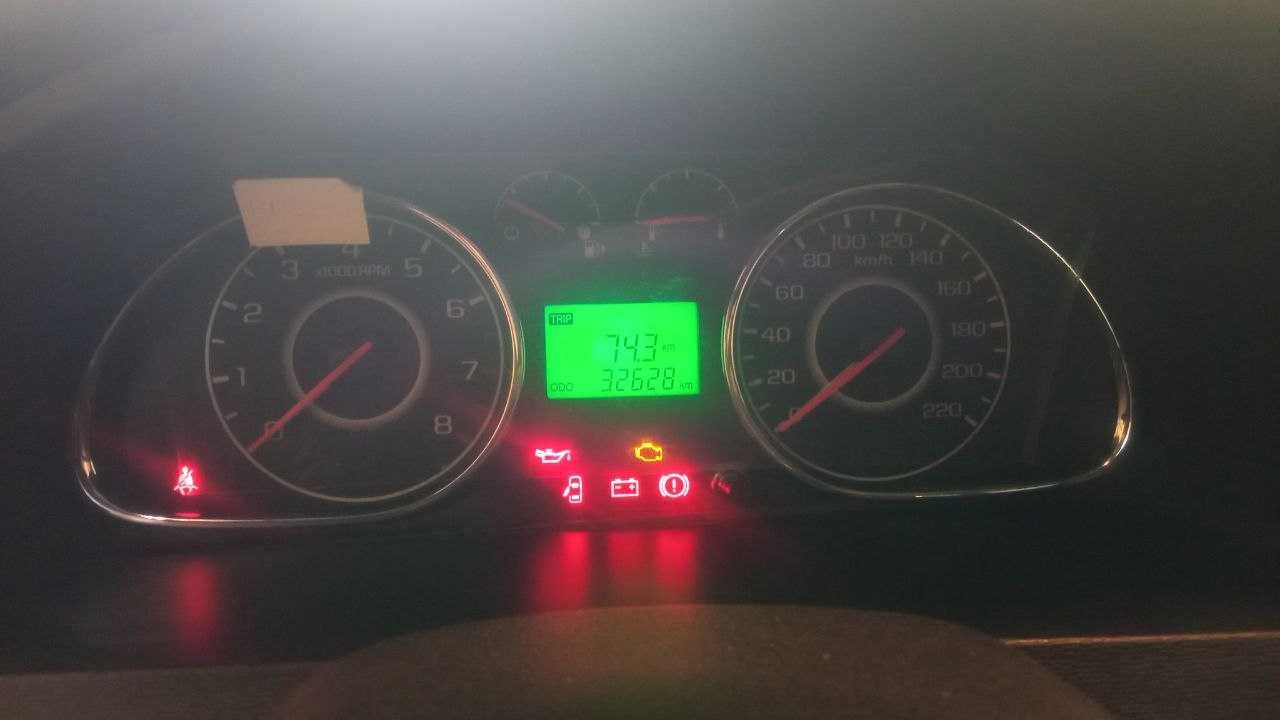 Gentra avtomobili sotiladi