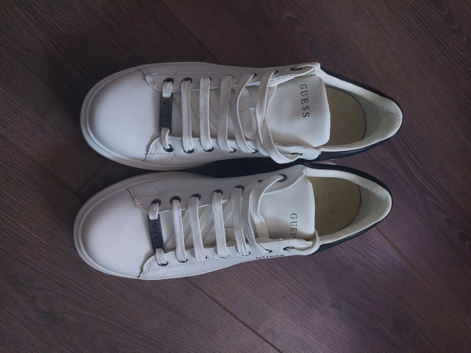 adidași Guess, bărbați