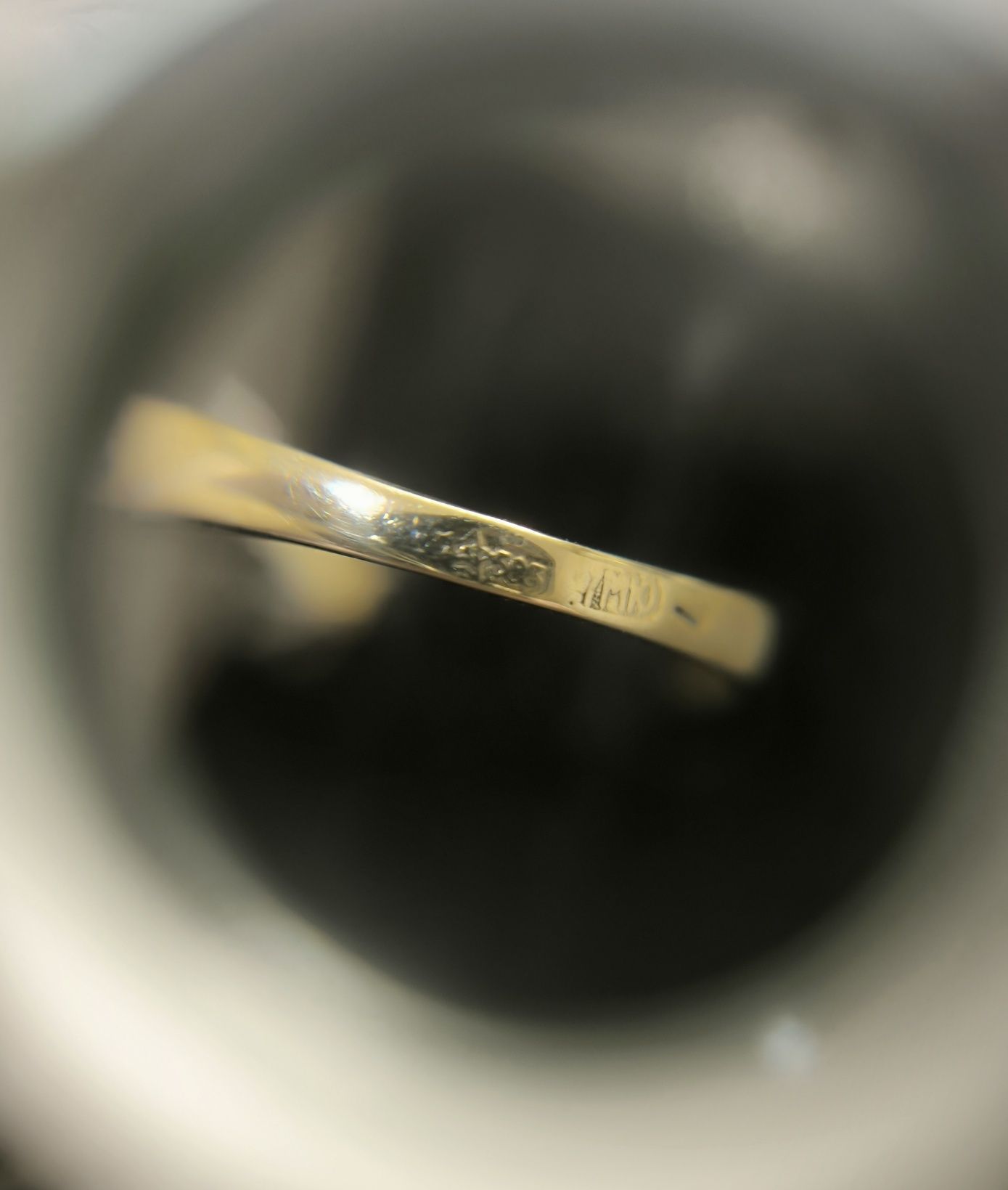 Золотое кольцо с бриллиантом и корундом сапфира, СССР, 585