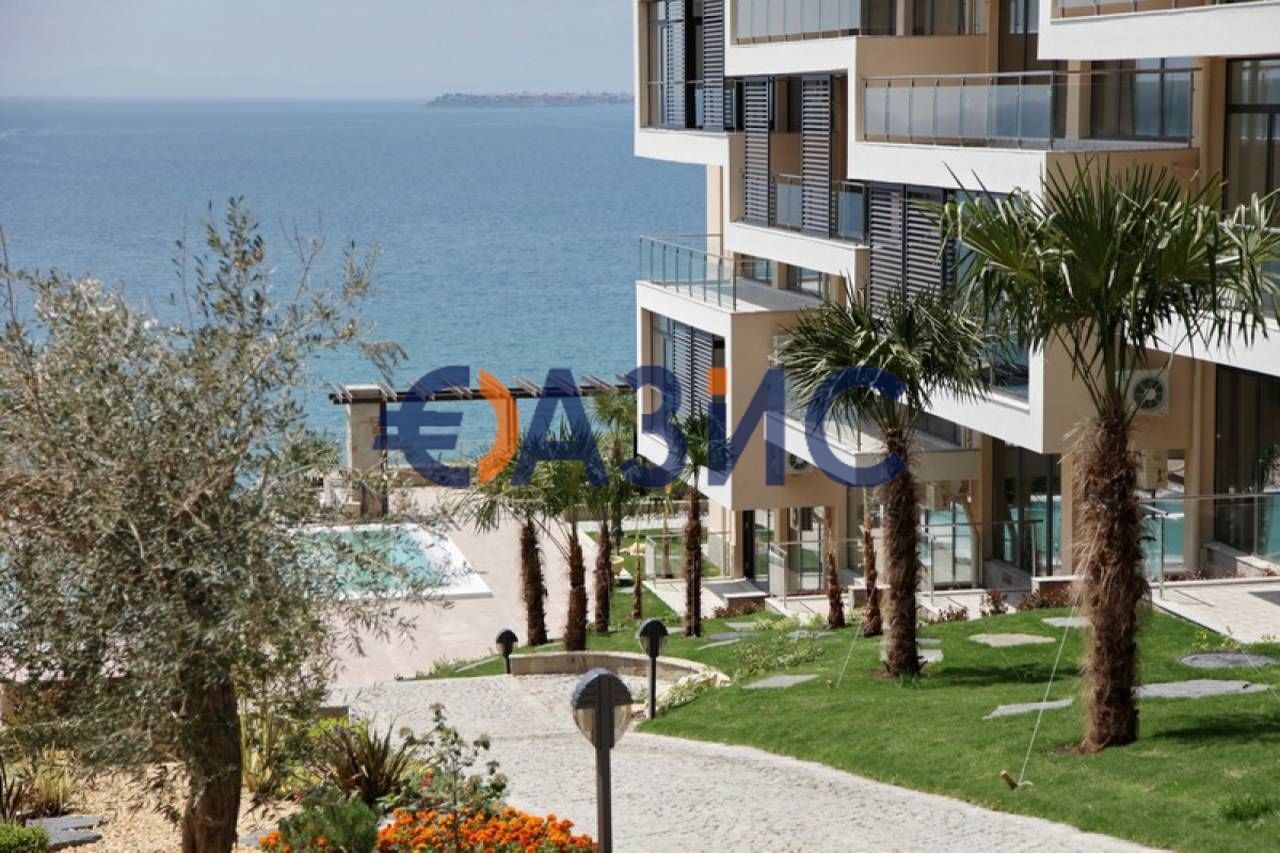 Продава се Двустаен апартамент в Свети Влас - 61 кв.м за 2130 €/кв.м - Снимка #14