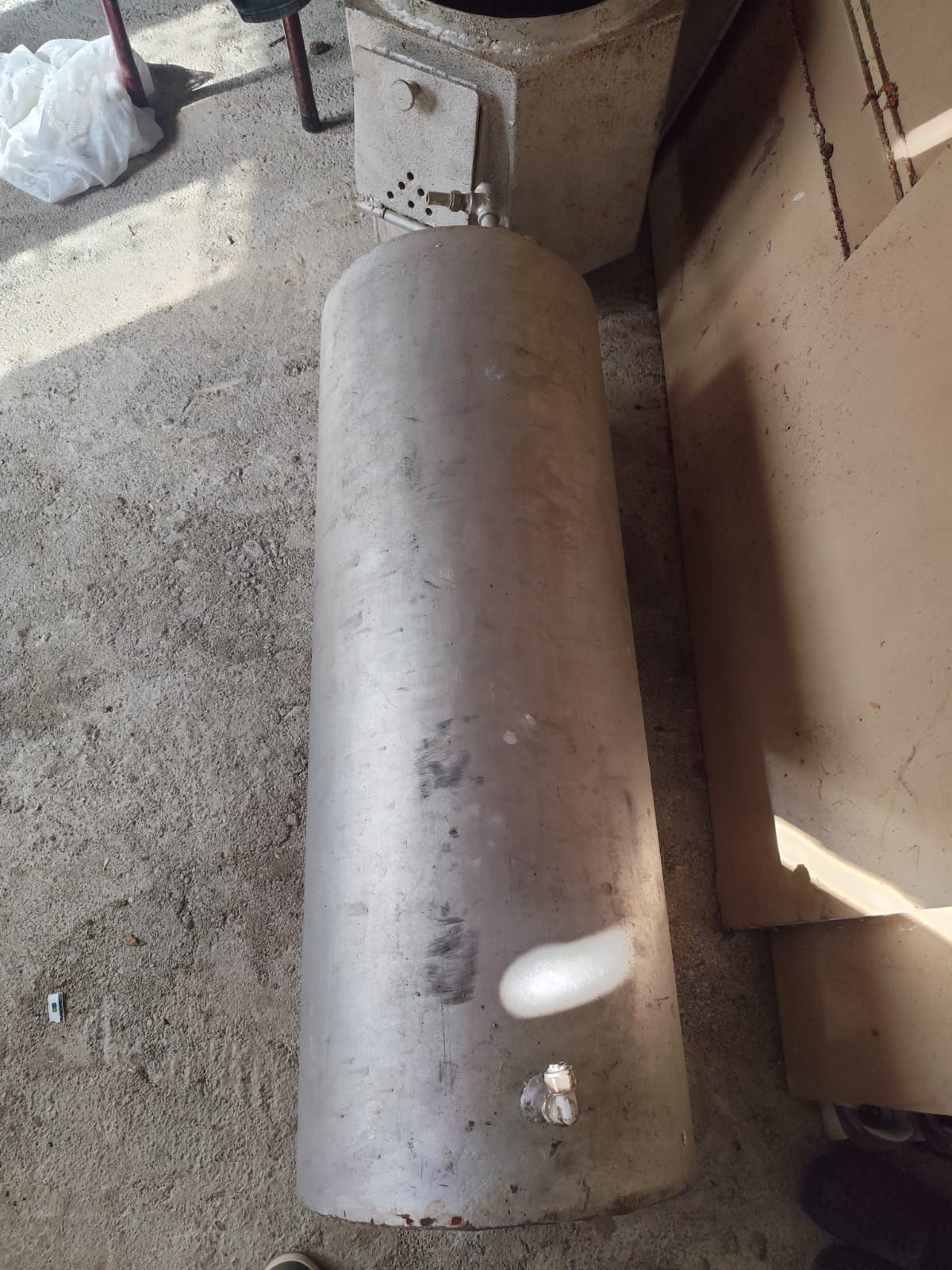 Vând boiler pe lemne