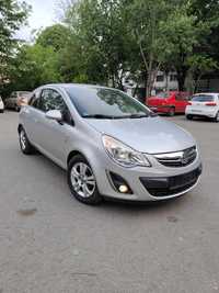 Opel Corsa 1.4 benzina model Satelite Euro 5