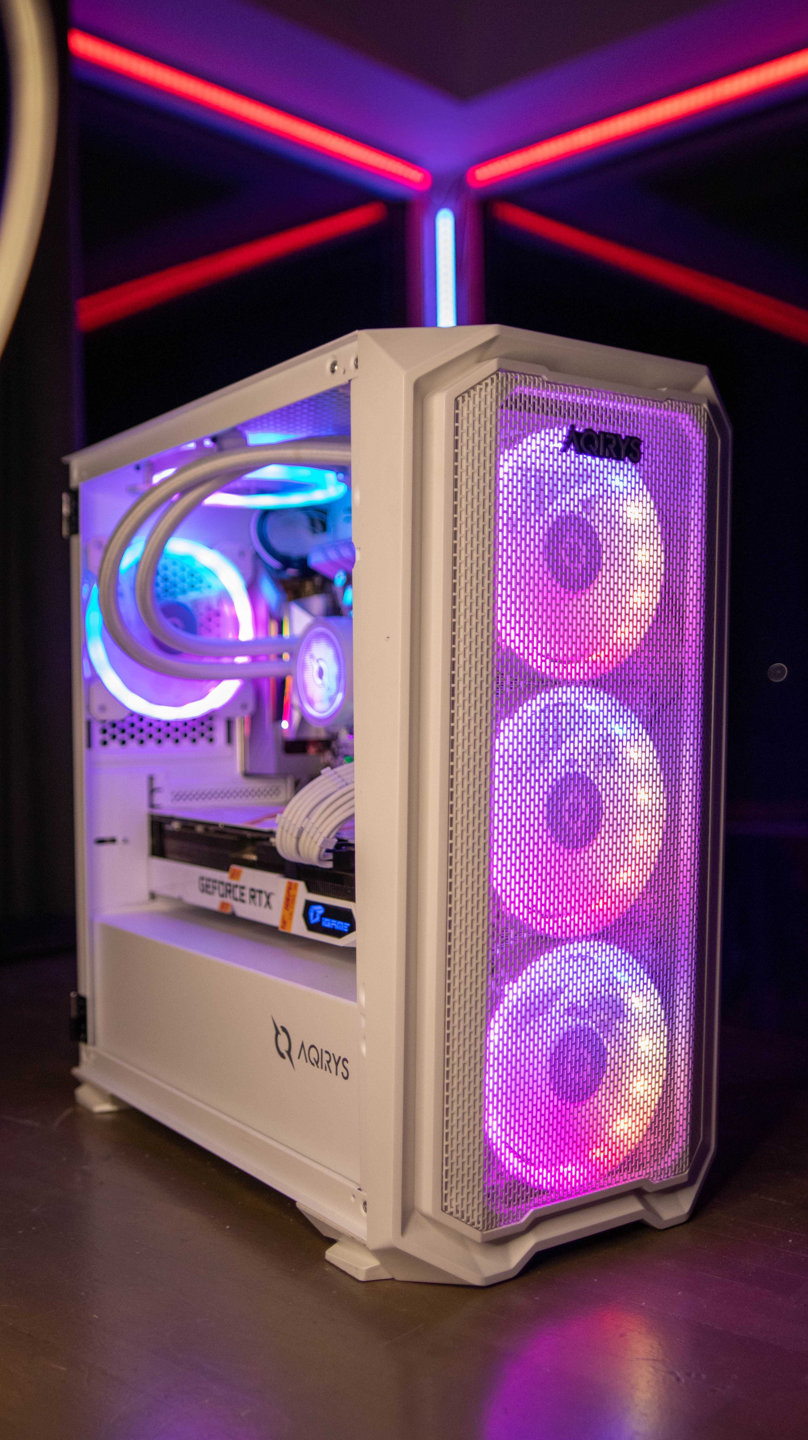 Sistem PC Gaming RTX 3060 12GB White Ryzen 7 3800X RGB 16GB 2.5 TB SSD