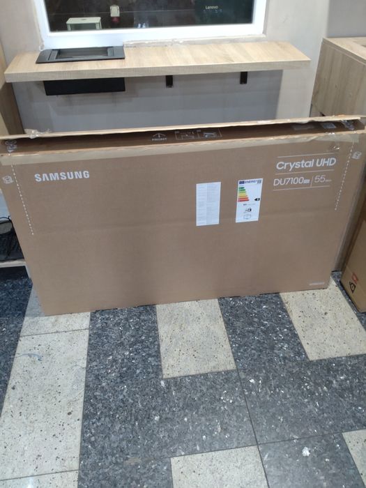 Televizor Samsung Crustal UHD