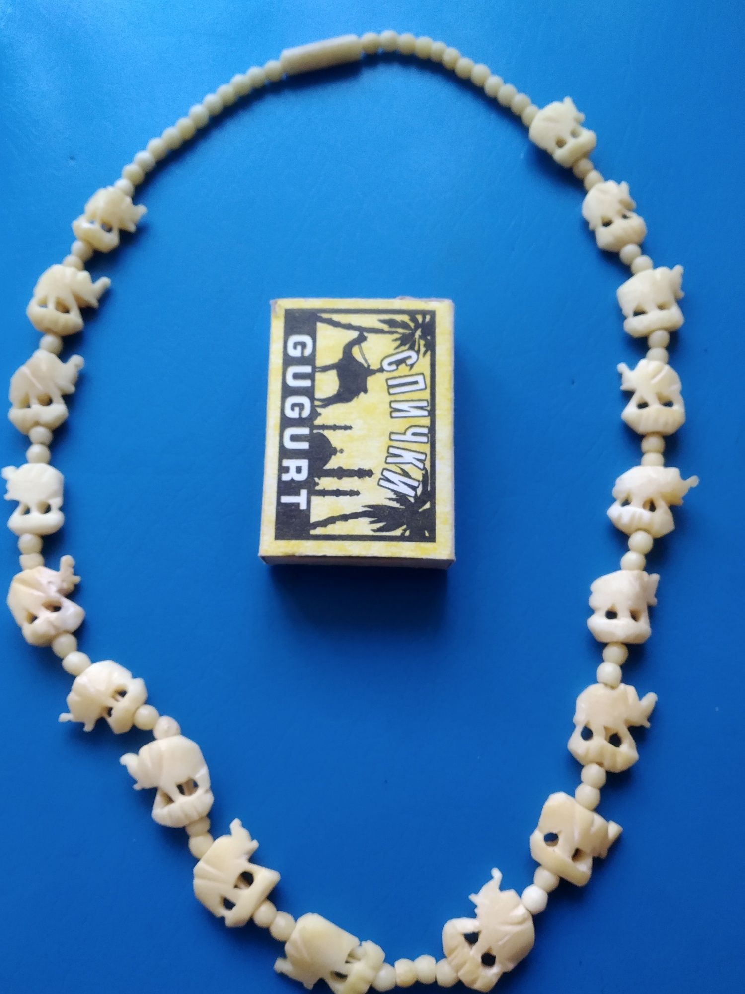 Ожерелье из слоновой кости