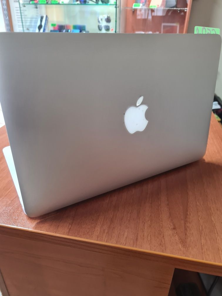 MacBook Air A1465