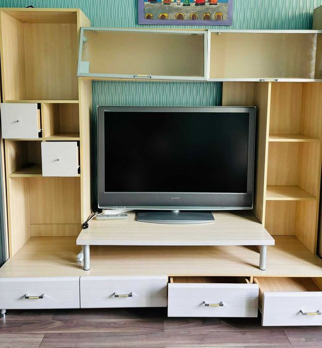 Продам мебельную горку для гостинной (б/у)