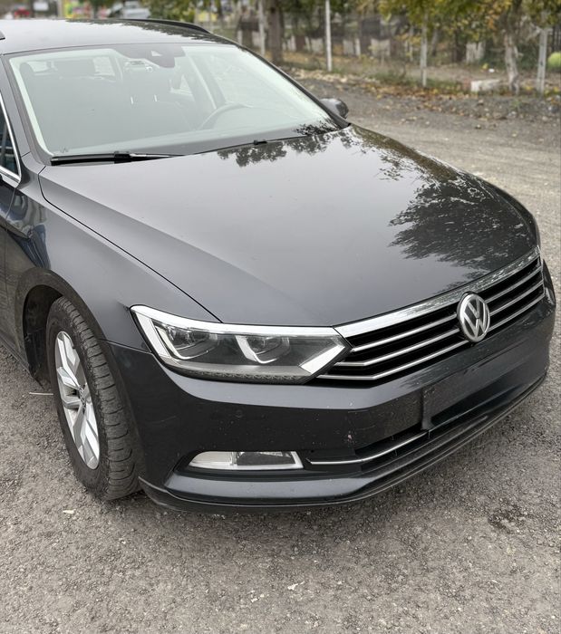 Vând volkswagen passat