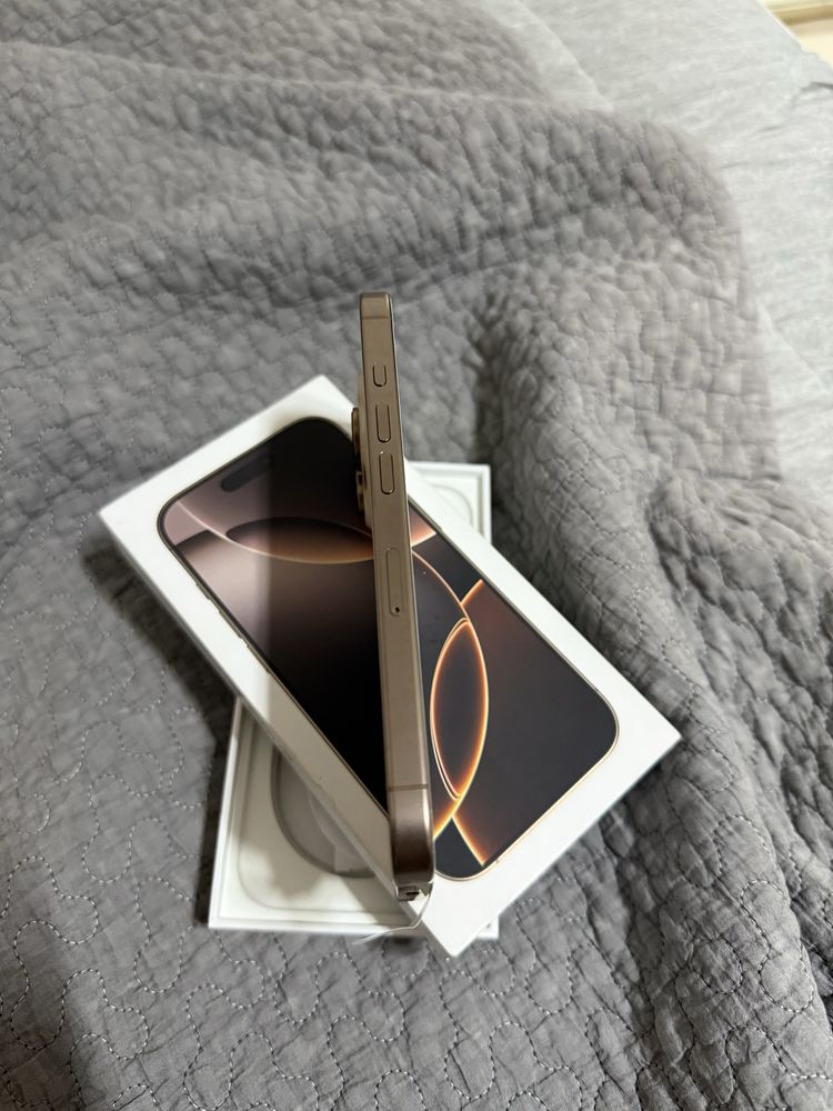 Iphone 16 pro ideal white