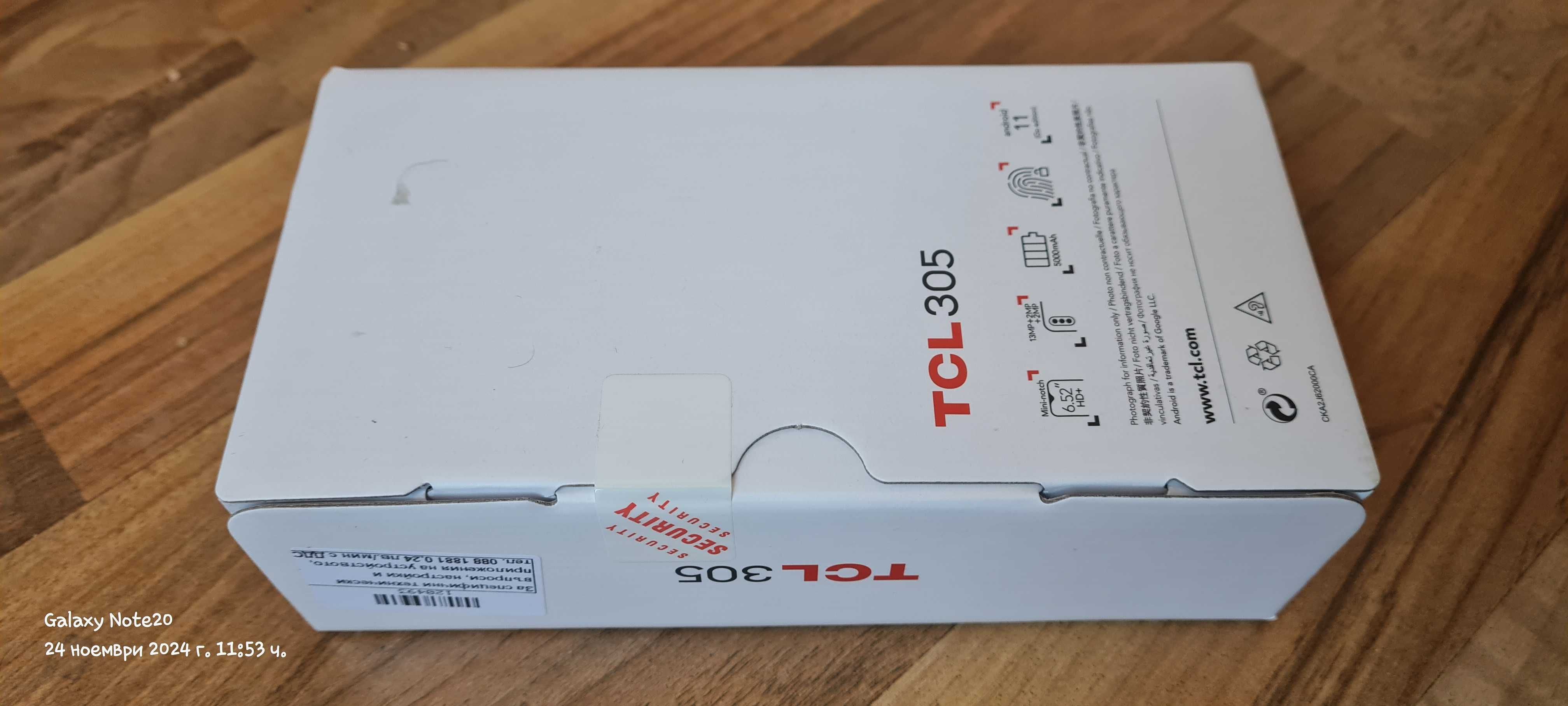 Мобилен телефон TCL 305