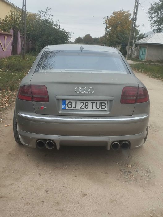 Vând sau schimb Audi a 8