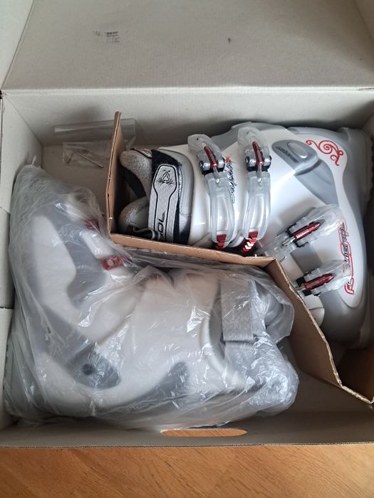 Детски ски обувки Rossignol 23см, много топли