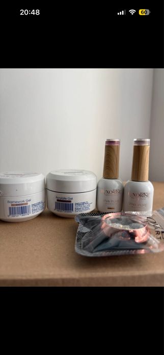 Produse de unghii