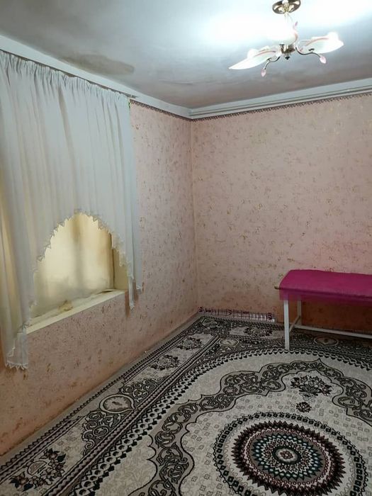 Uy sotiladi hama sharoiti bor