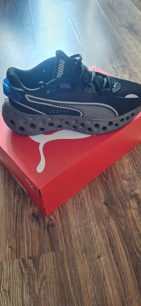 Puma маратонки N:42