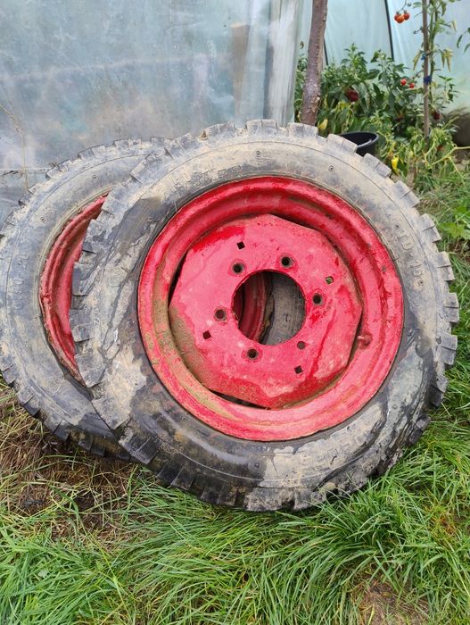 Vând roți fata Tractor UTB 650