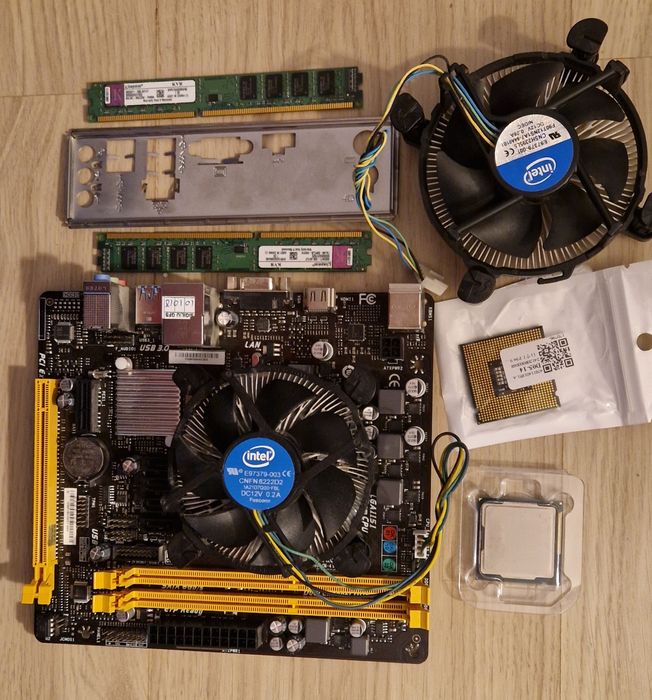 Placi de baza socket 775