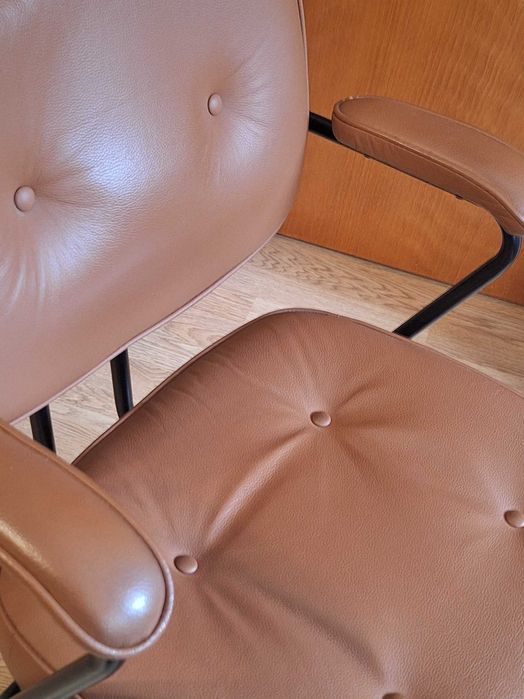 Офис стол на колелца, кожен IKEA ALEFJÄLL 64x64