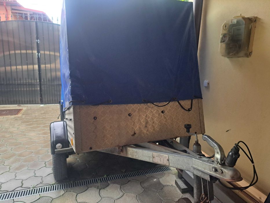 Vand Remorca  auto 750 kg