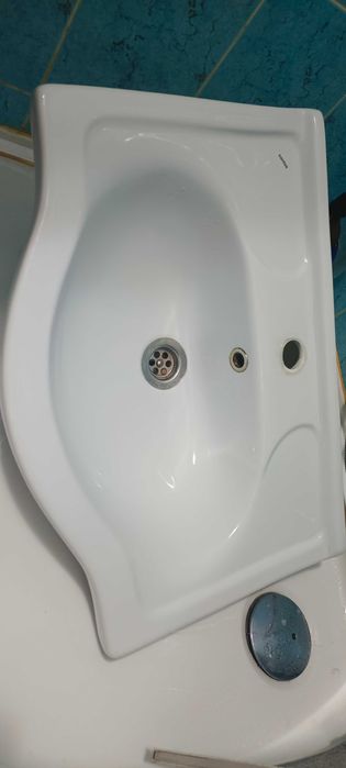 Раковина керамическая